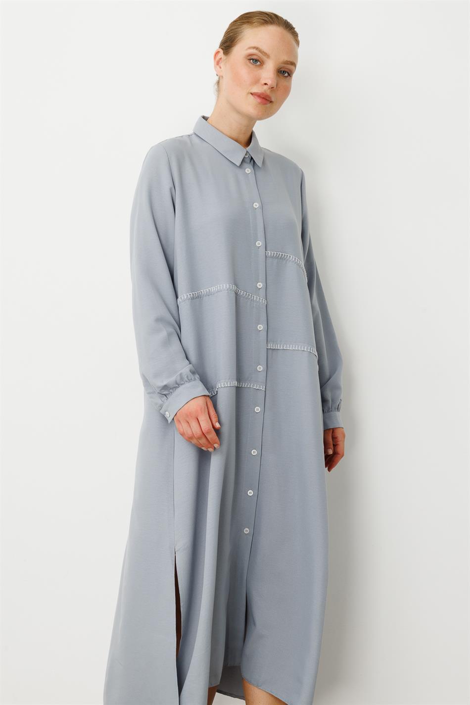 Chooban Bequeme Abaya mit Ziernähten und Seidenstoff - Grau
