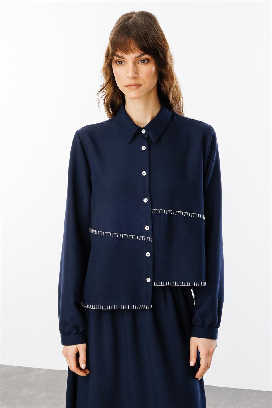 Rock/Tunika-Set aus Seide mit Chop-Ed-Stickerei – Marineblau