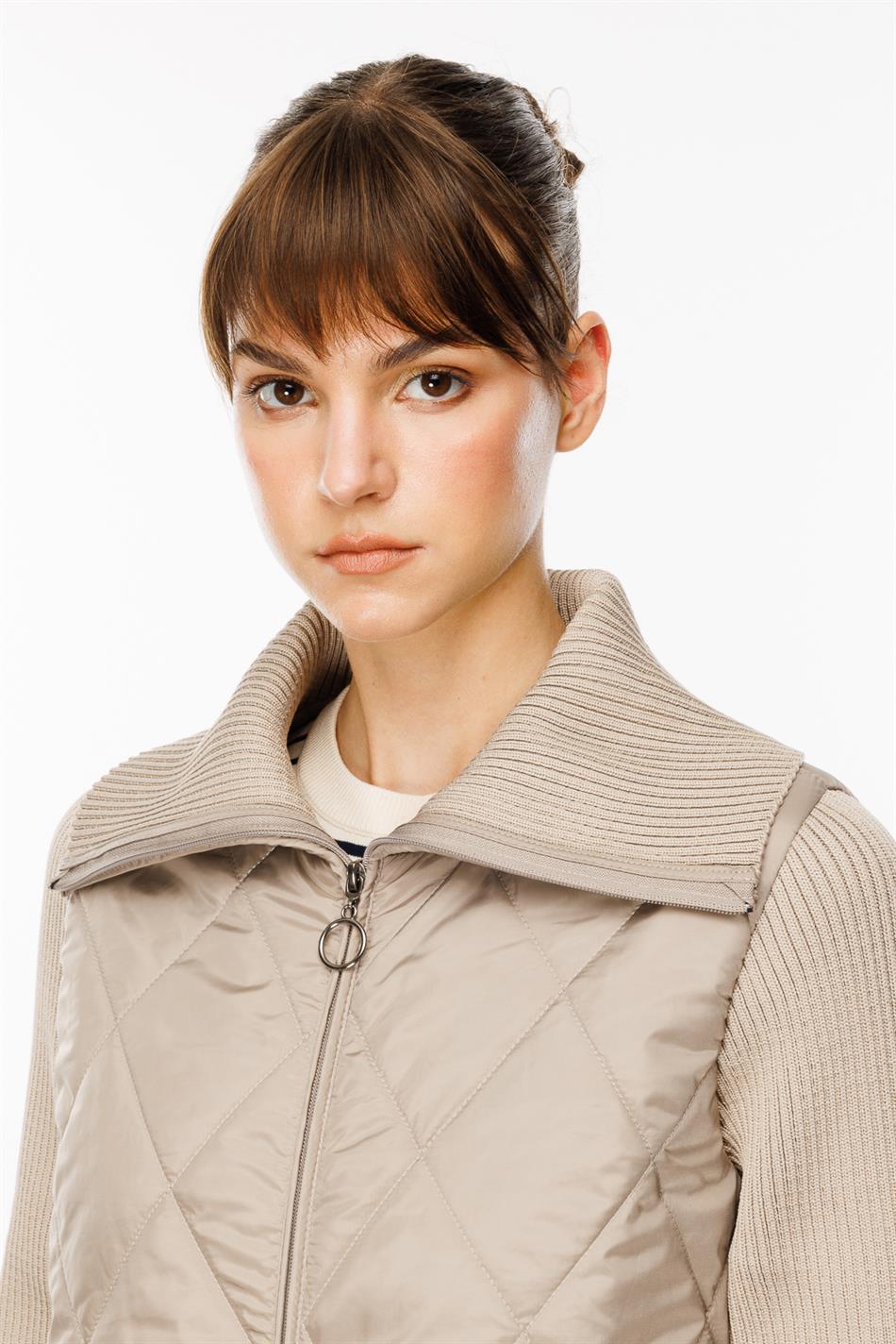 Classy Triko Yaka ve Kol Detaylı Hafif Herdaim Şık Görünmezi Sağlıcak Kalite Fiyat Ürünü Manto Kaban-Taş