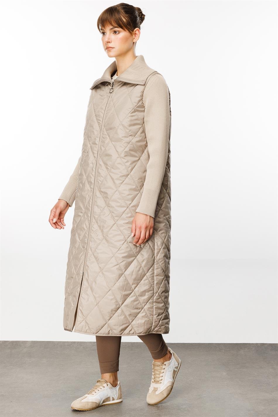 Classy Triko Yaka ve Kol Detaylı Hafif Herdaim Şık Görünmezi Sağlıcak Kalite Fiyat Ürünü Manto Kaban-Taş