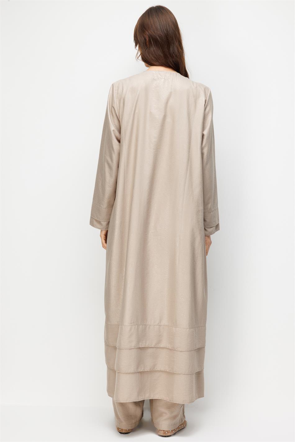 CROCODILE Özel Desen Soft Kumaş Üst Beden ve Aller Kat Kat Kol ve Alt Beden İpekçe Garni Zamansız-Taş