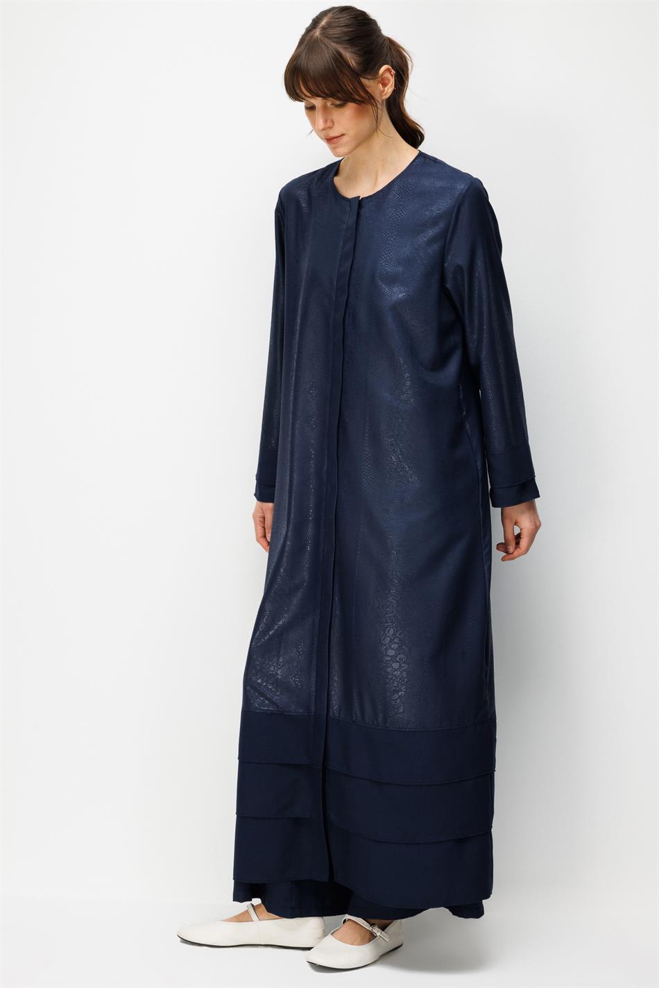 CROCODILE Özel Desen Soft Kumaş Üst Beden ve Aller Kat Kat Kol ve Alt Beden İpekçe Garni Zamansız-Laci