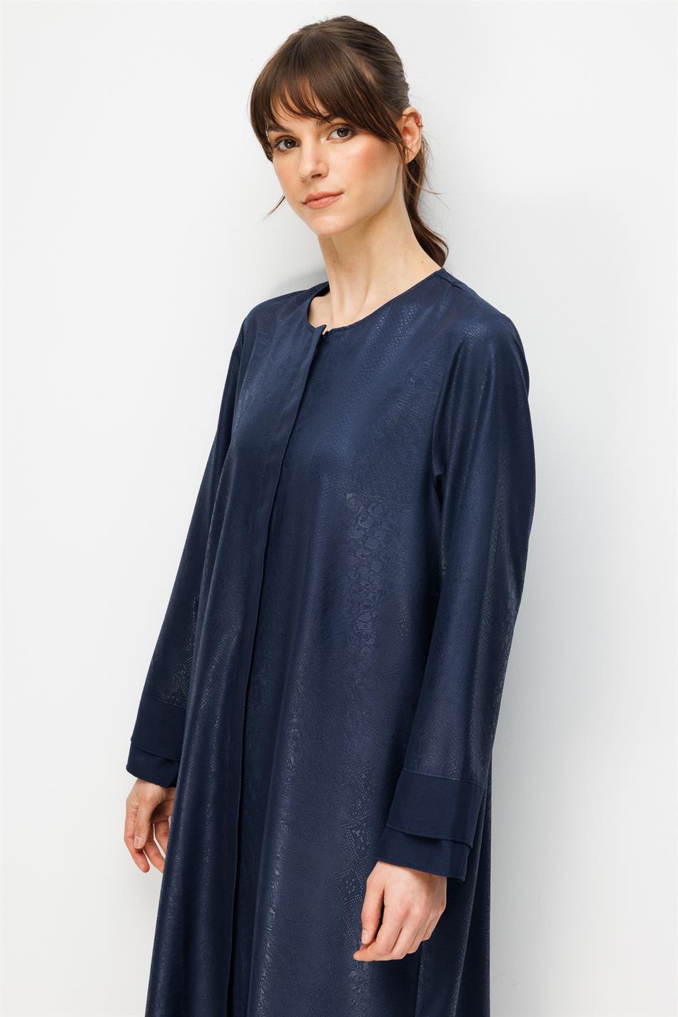 CROCODILE Özel Desen Soft Kumaş Üst Beden ve Aller Kat Kat Kol ve Alt Beden İpekçe Garni Zamansız-Laci