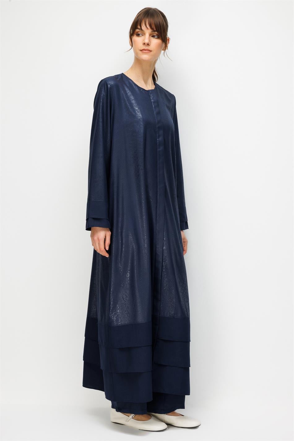 CROCODILE Özel Desen Soft Kumaş Üst Beden ve Aller Kat Kat Kol ve Alt Beden İpekçe Garni Zamansız-Laci