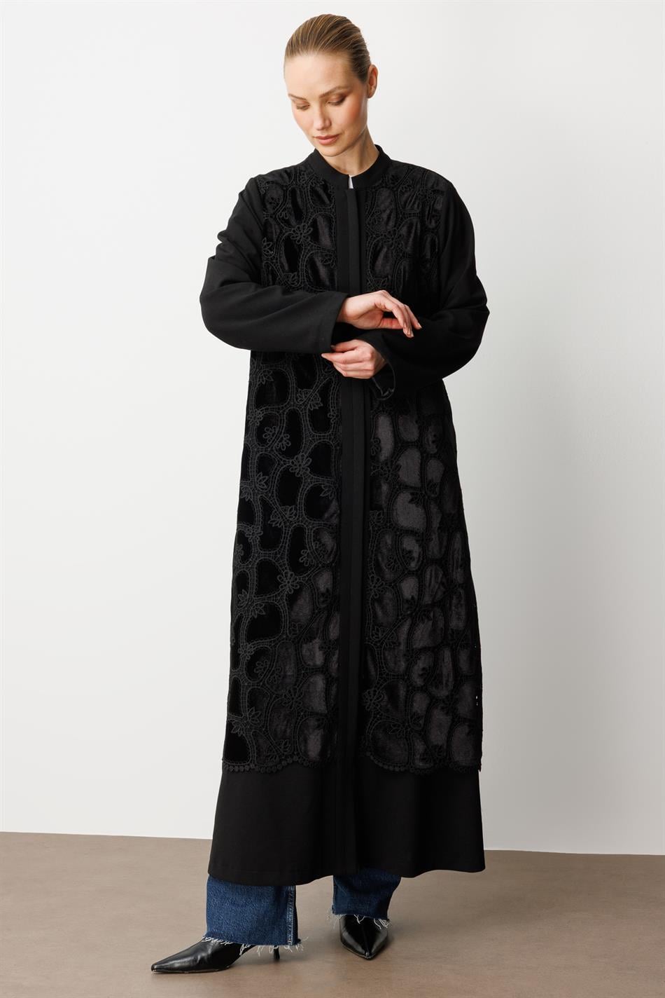Krujeva Ön Bodice və Krep Parça Astarlı Abaya Pelerin - Qara