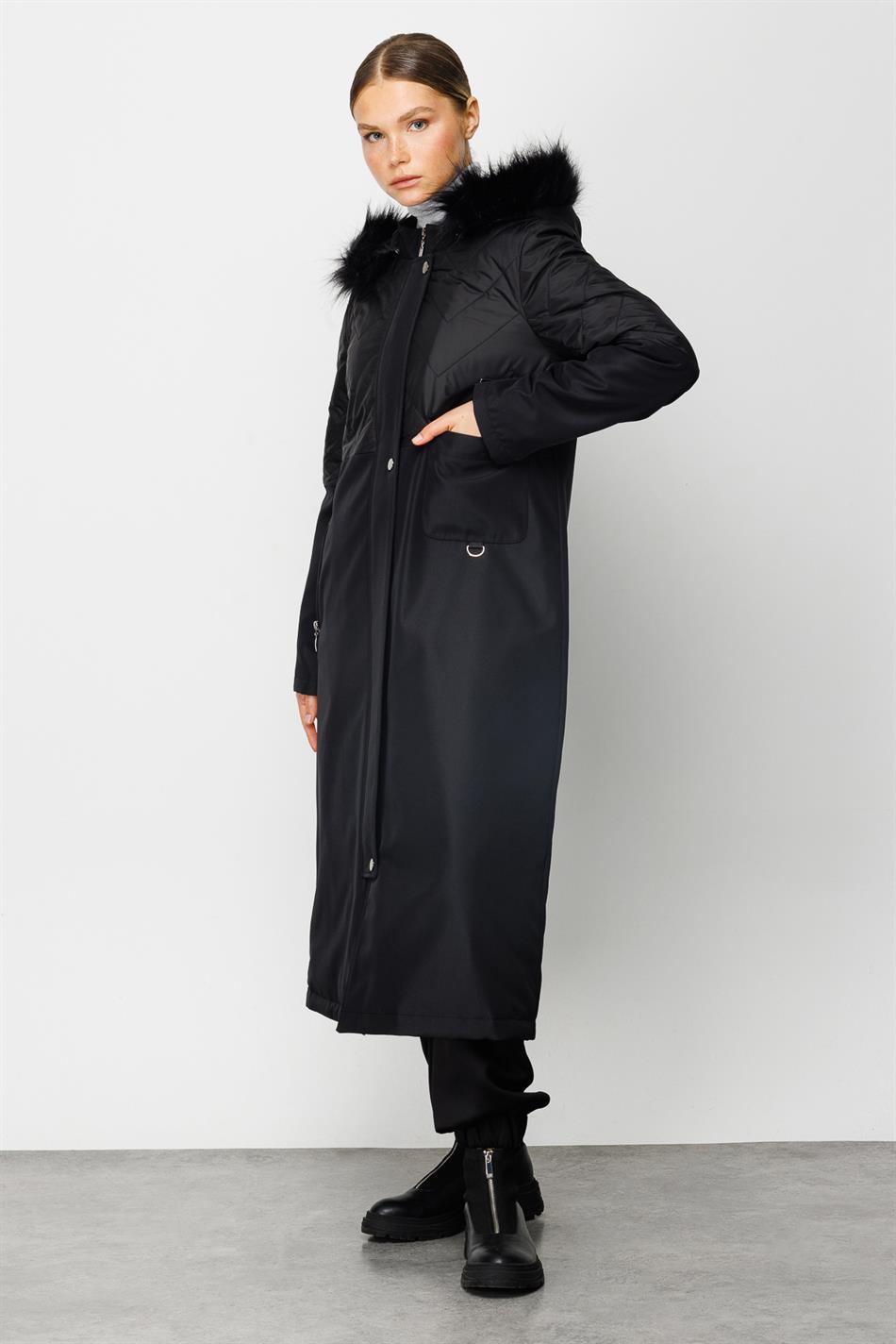 Gewatteerde jas met zakken en bontkraag - Zwart