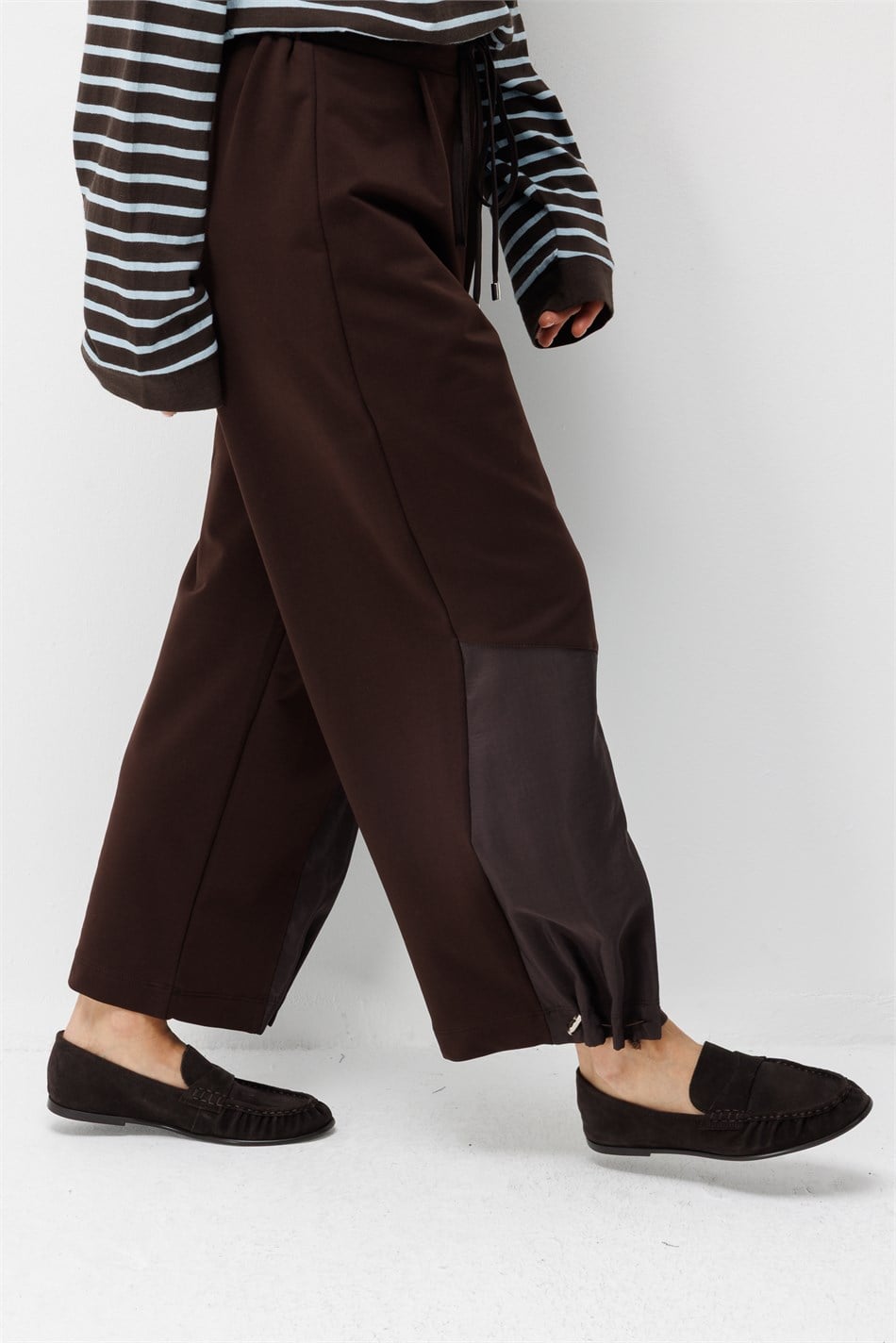 Duo Panel Detaylı Spor Pantolon-Kahve