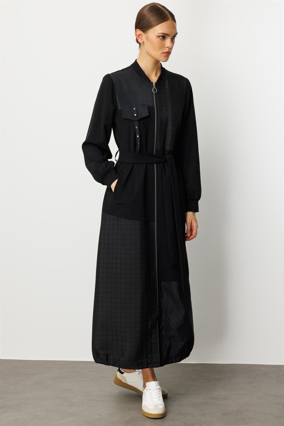 Farklı Kumaş Birleşimi Özel Garnili Astarlı Spor Trench / Kap yada Ferace Olarak Kullanım-Siyah