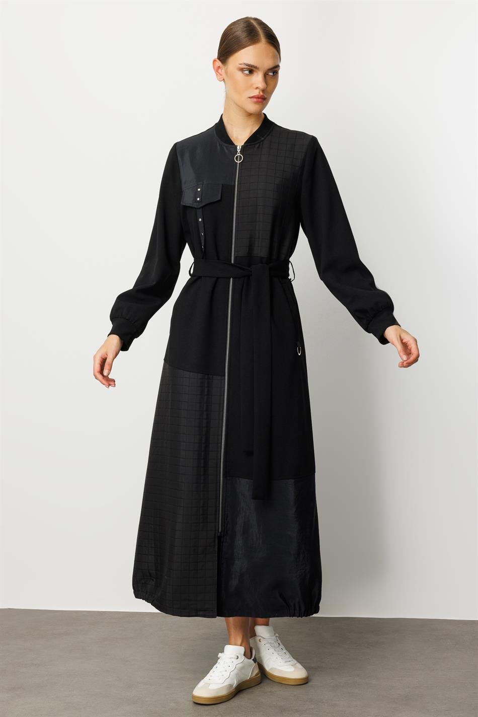 Farklı Kumaş Birleşimi Özel Garnili Astarlı Spor Trench / Kap yada Ferace Olarak Kullanım-Siyah