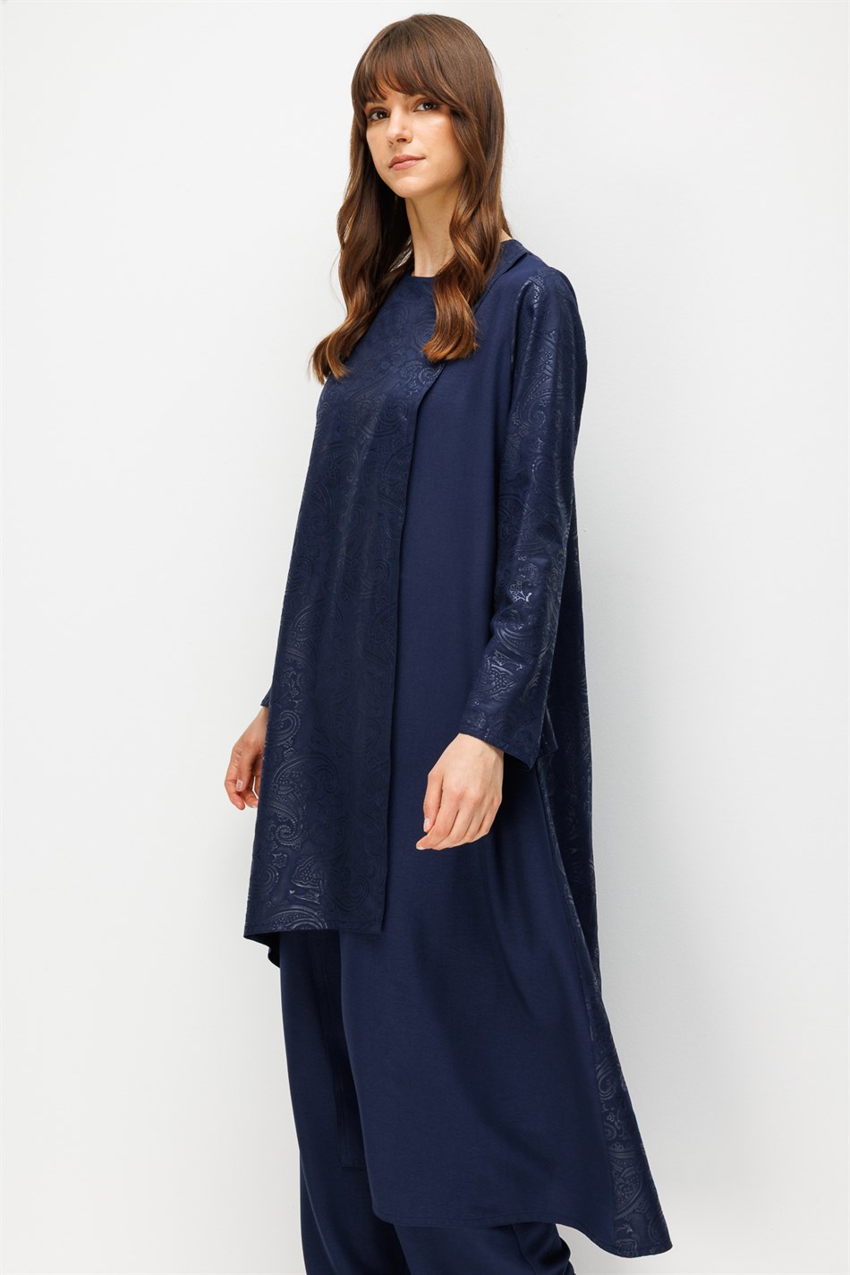 FLORAL Özel Desen Soft Kumaş ve Yaka Kol İpekçe Garni Zamansız Pantalonlu Takım-Laci