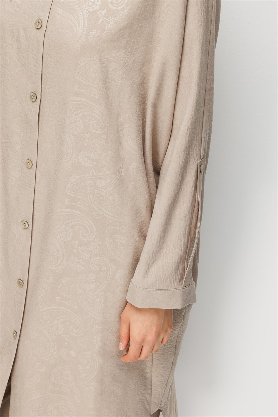 FLORAL Özel Desen Soft Kumaş ve Yan Bant Detaylı İpekçe Garni Zamansız Maxi Tunik-Taş