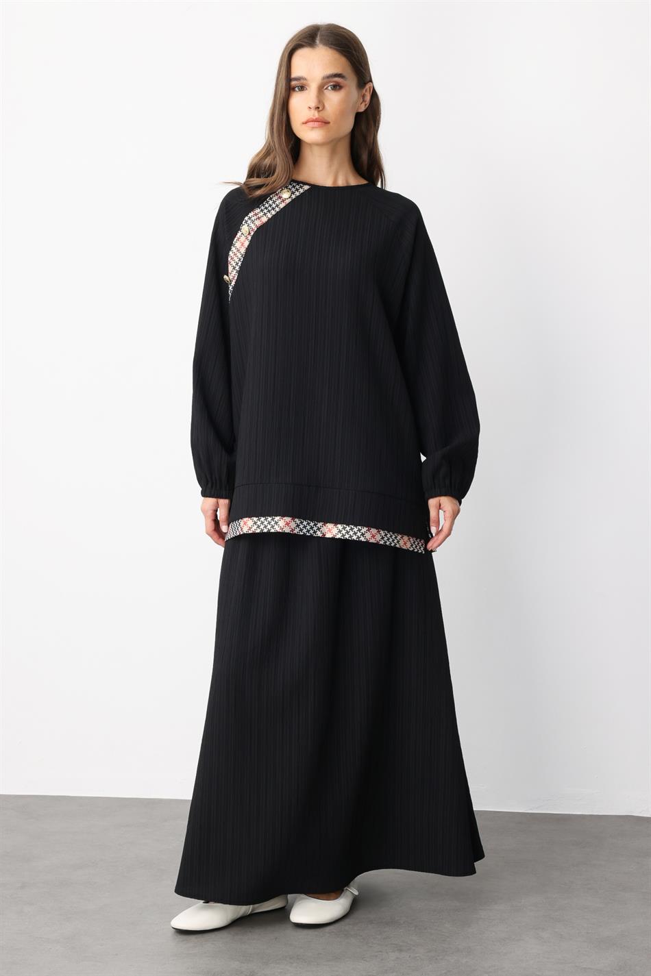 Elegant Skirt Set with Garni Detail, Special Woven Fabric - Black
