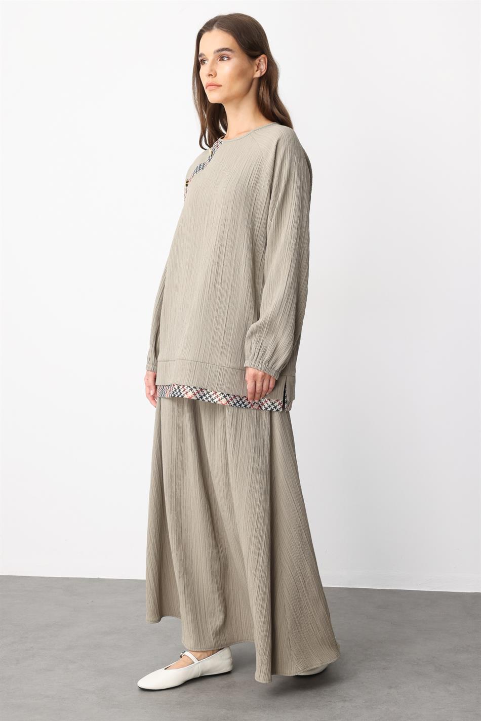 Elegante rokset met garni-details en een bijzonder geweven ontwerp - Nerts