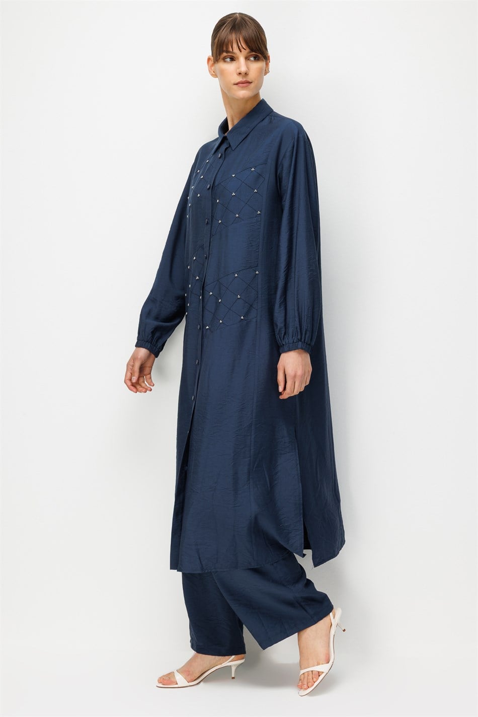 Goldy %85 LyoCELL Soft Kumaştan Elişi Nakış Detaylı Zamansız Pantalonlu Takım-Laci