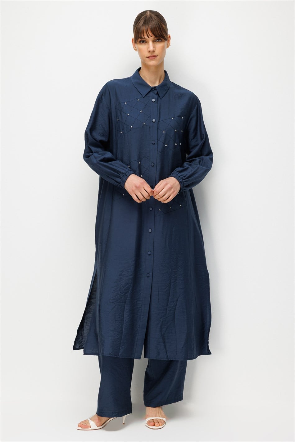 Goldy %85 LyoCELL Soft Kumaştan Elişi Nakış Detaylı Zamansız Pantalonlu Takım-Laci