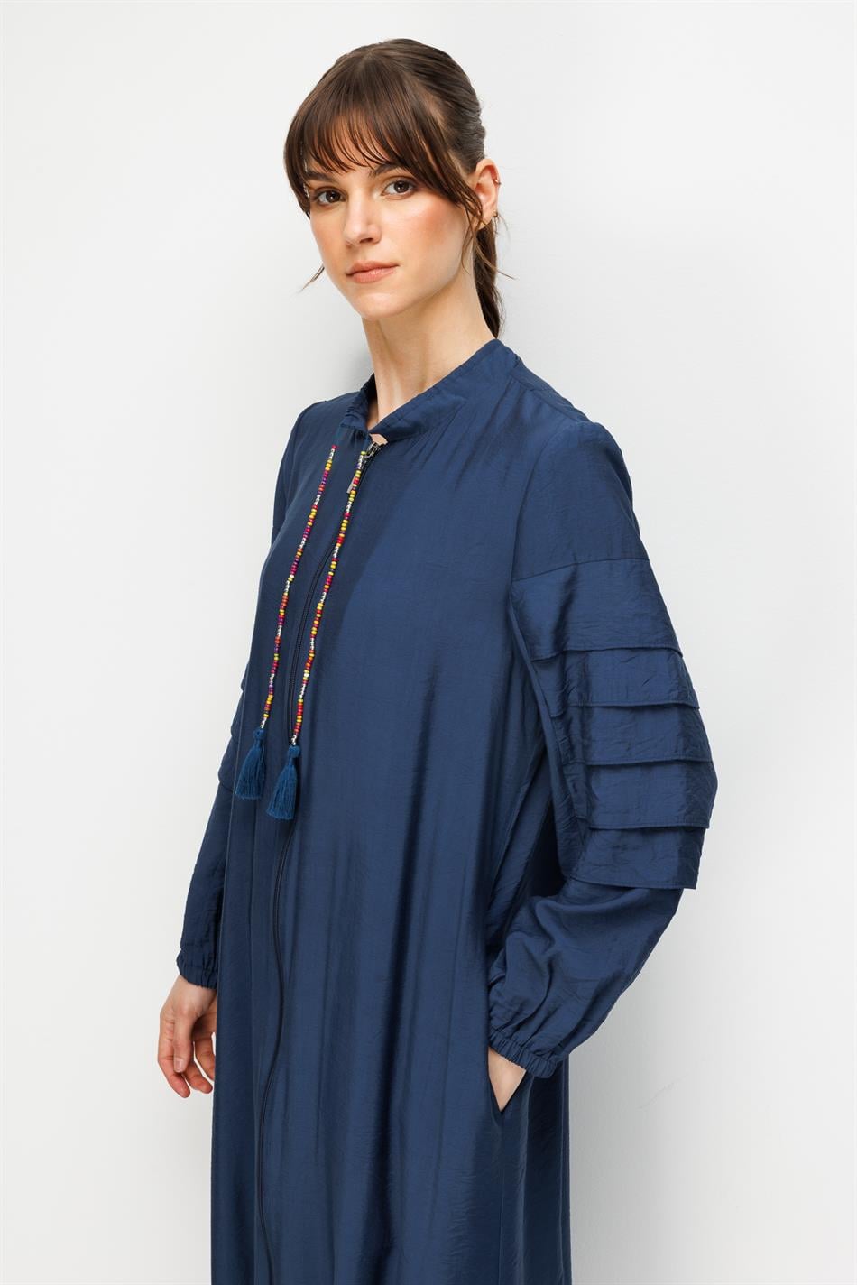 Goldy %85 LyoCELL Soft Kumaştan Kat Kat Aller Parçalarla Süslü Kol Elişi Kolye Detaylı Özel Ferace-Laci