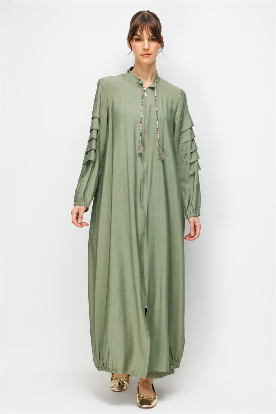 Goldy %85 LyoCELL Soft Kumaştan Kat Kat Aller Parçalarla Süslü Kol Elişi Kolye Detaylı Özel Ferace-Haki