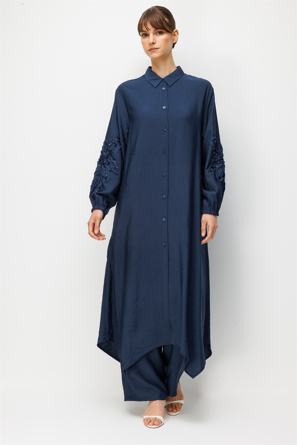 Goldy %85 LyoCELL Soft Kumaştan Kol El İşi İşleme Detaylı Zamansız Maxi Tunik Kap-Laci
