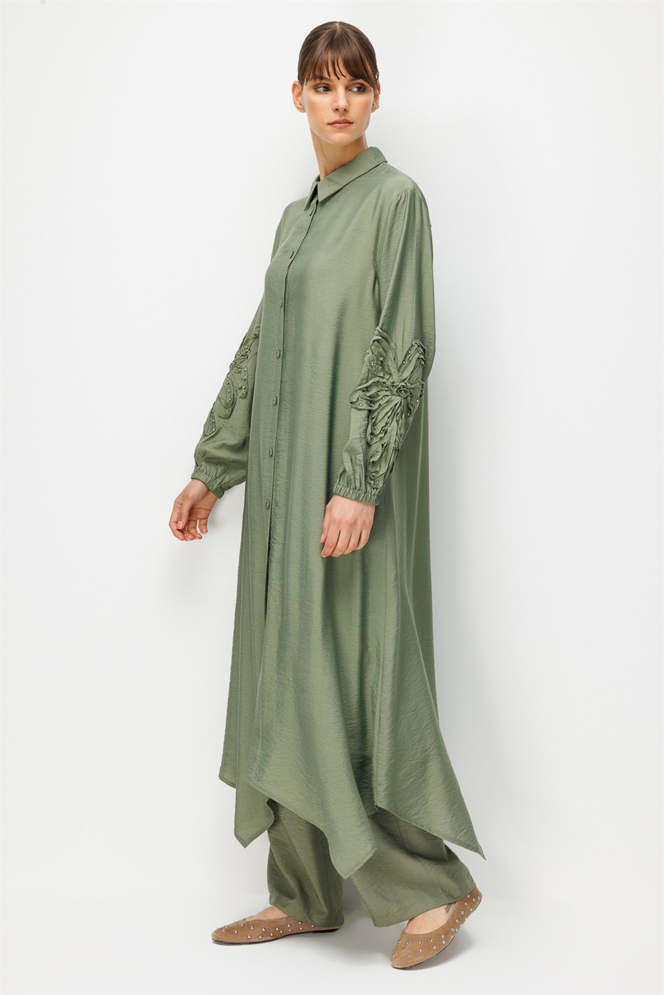 Goldy %85 LyoCELL Soft Kumaştan Kol El İşi İşleme Detaylı Zamansız Maxi Tunik Kap-Haki