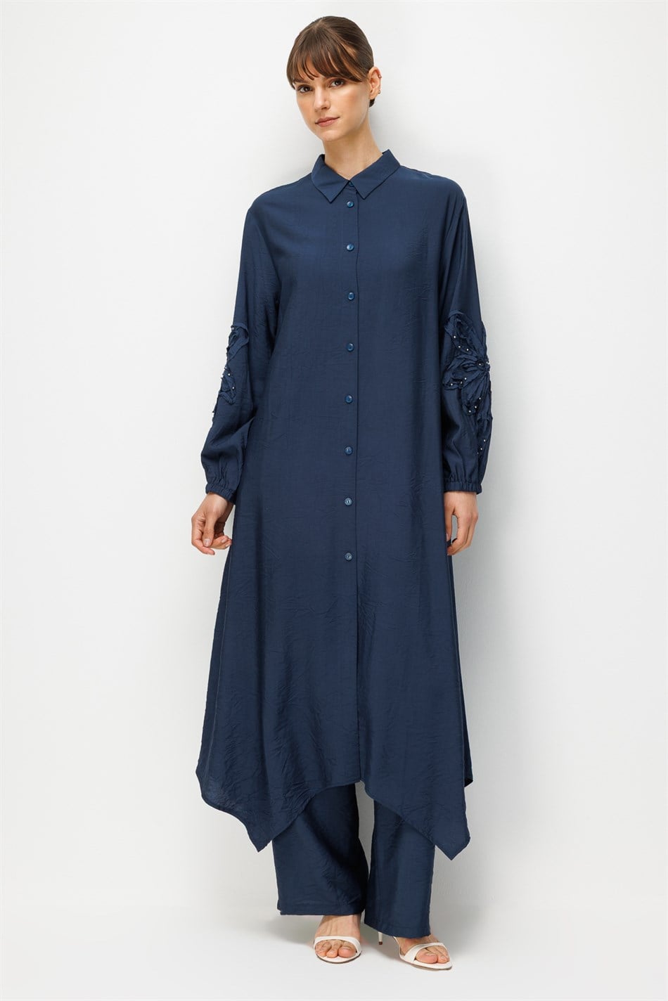 Goldy %85 LyoCELL Soft Kumaştan Kol El İşi İşleme Detaylı Zamansız Maxi Tunik Kap-Laci