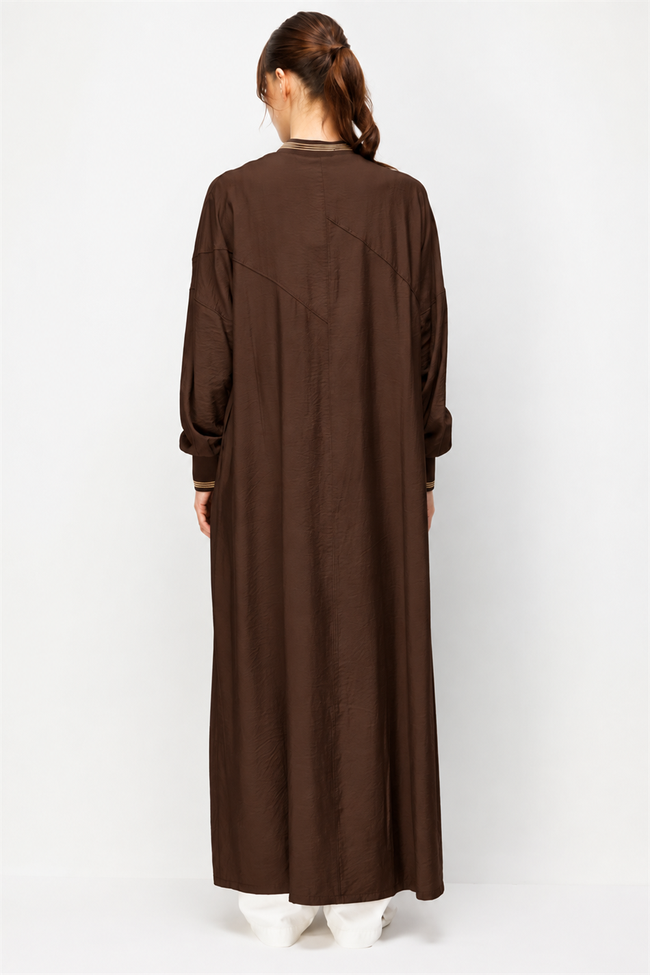 Goldy 85% LyoCELL Soft Fabric Sporty Abaya with Ribbed Sleeves and Collar Detail - Brown