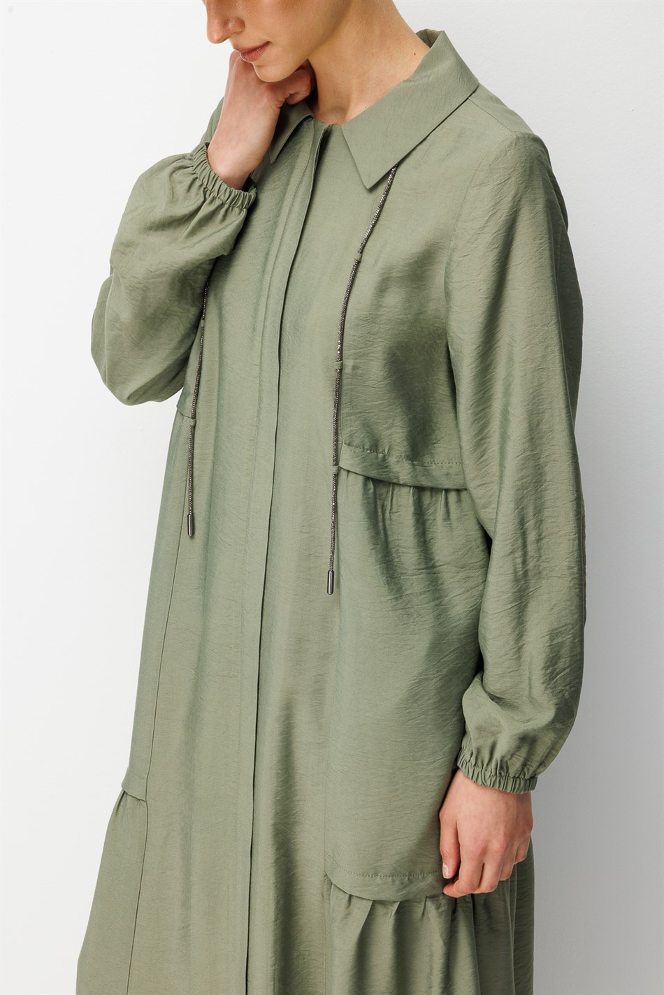 Goldy %85 LyoCELL Soft Kumaştan Yaka Zincir Aksesuarlı Zamansız Maxi Tunik-Elbise-Haki