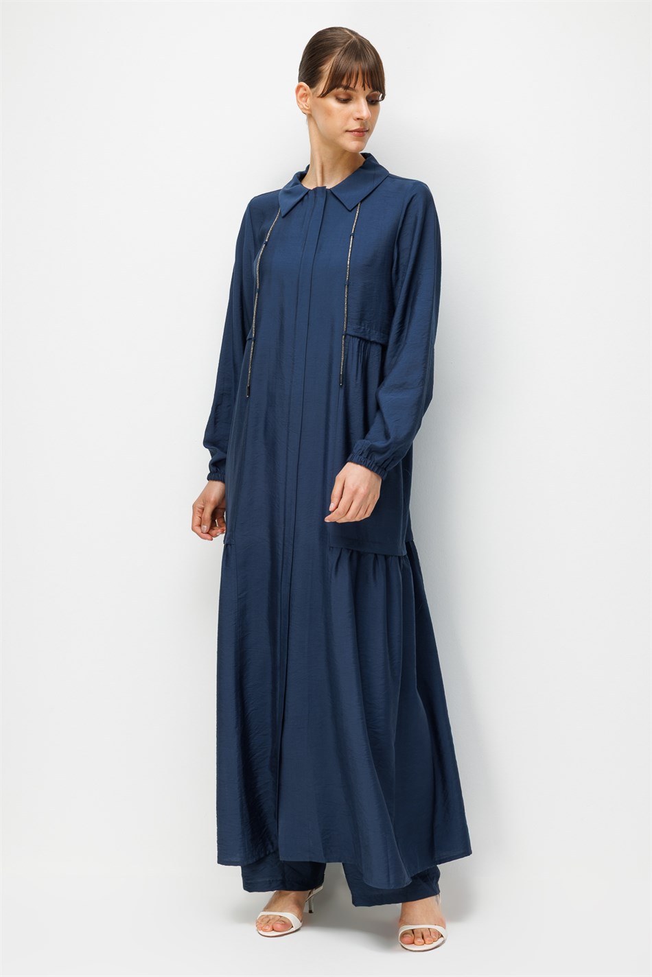 Goldy %85 LyoCELL Soft Kumaştan Yaka Zincir Aksesuarlı Zamansız Maxi Tunik-Elbise-Laci