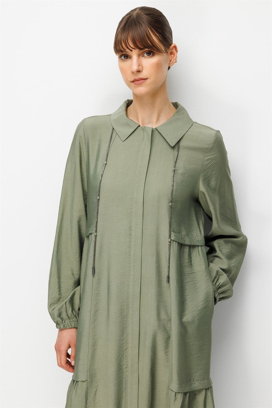 Goldy %85 LyoCELL Soft Kumaştan Yaka Zincir Aksesuarlı Zamansız Maxi Tunik-Elbise-Haki