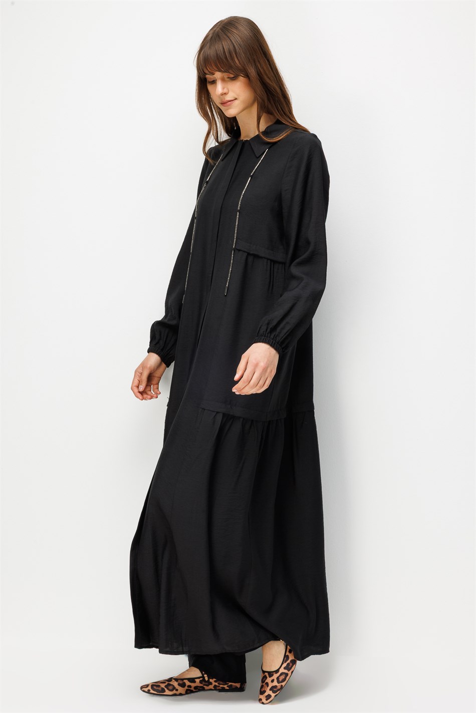 Goldy %85 LyoCELL Soft Kumaştan Yaka Zincir Aksesuarlı Zamansız Maxi Tunik-Elbise-Siyah