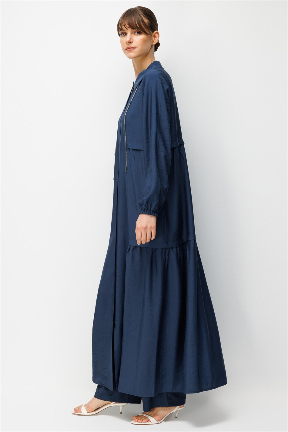 Goldy %85 LyoCELL Soft Kumaştan Yaka Zincir Aksesuarlı Zamansız Maxi Tunik-Elbise-Laci