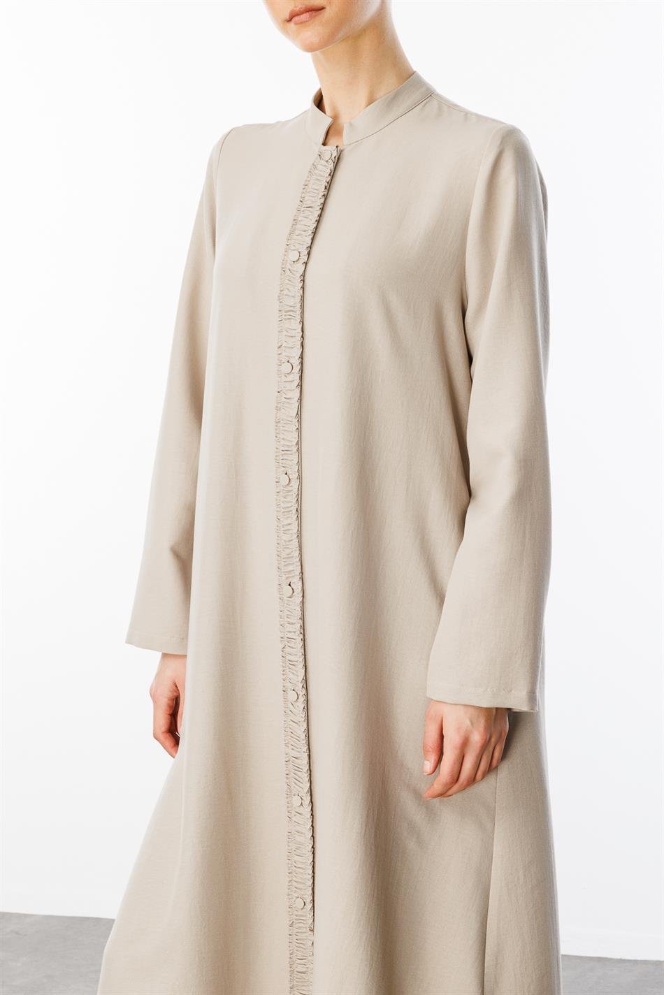 HM Büzgü Detay Ön Pat ve Sırt Alleri İpekçe Doku Spor Zamansız Kap/ Ferace-Taş