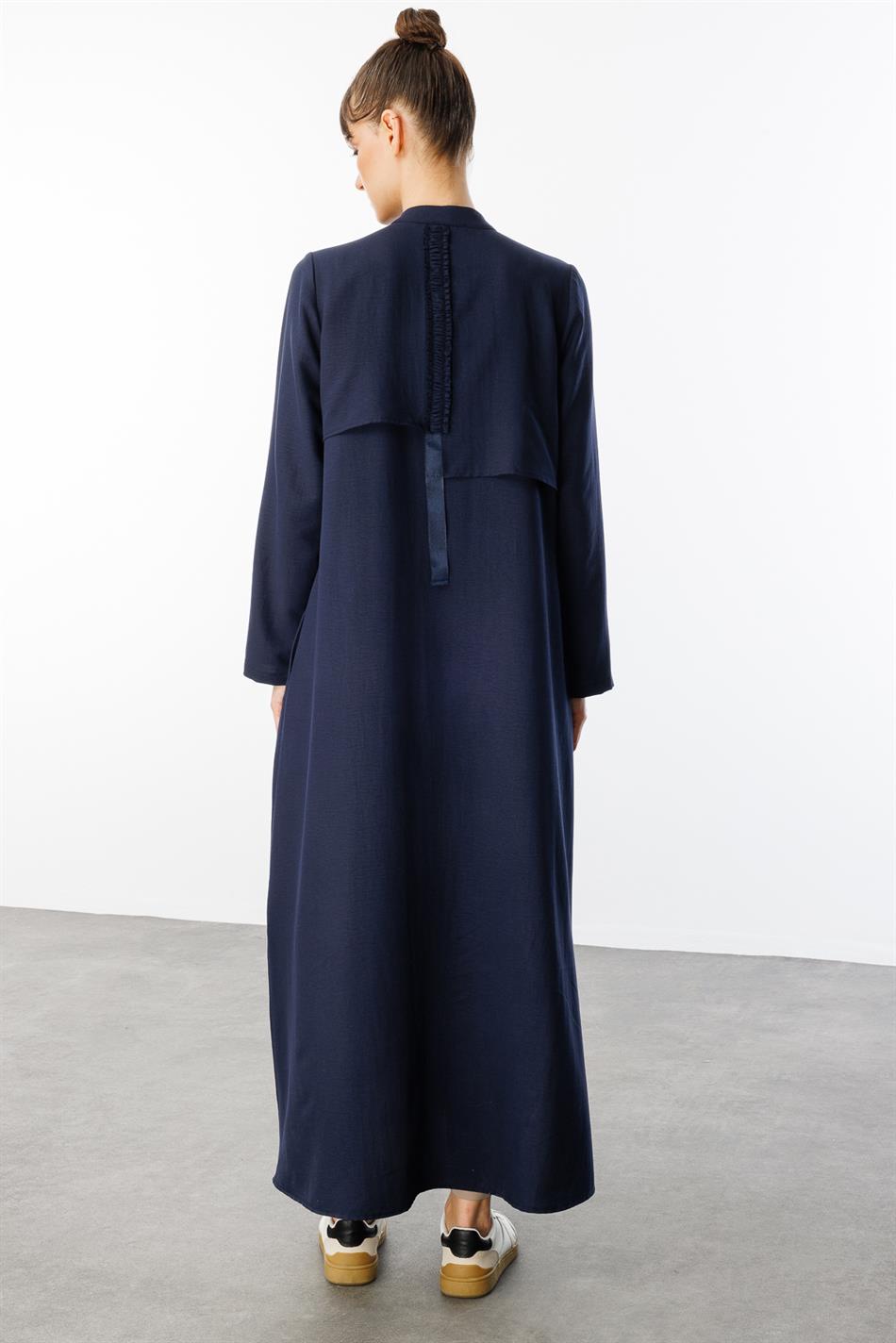 HM Büzgü Detay Ön Pat ve Sırt Alleri İpekçe Doku Spor Zamansız Kap/ Ferace-Laci