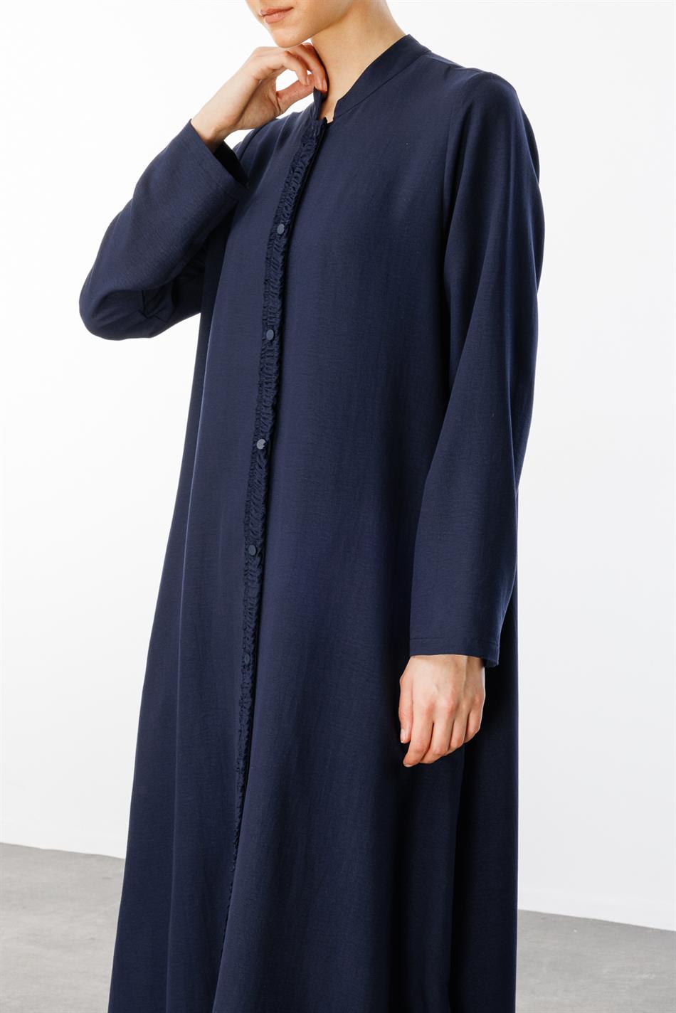 HM Büzgü Detay Ön Pat ve Sırt Alleri İpekçe Doku Spor Zamansız Kap/ Ferace-Laci