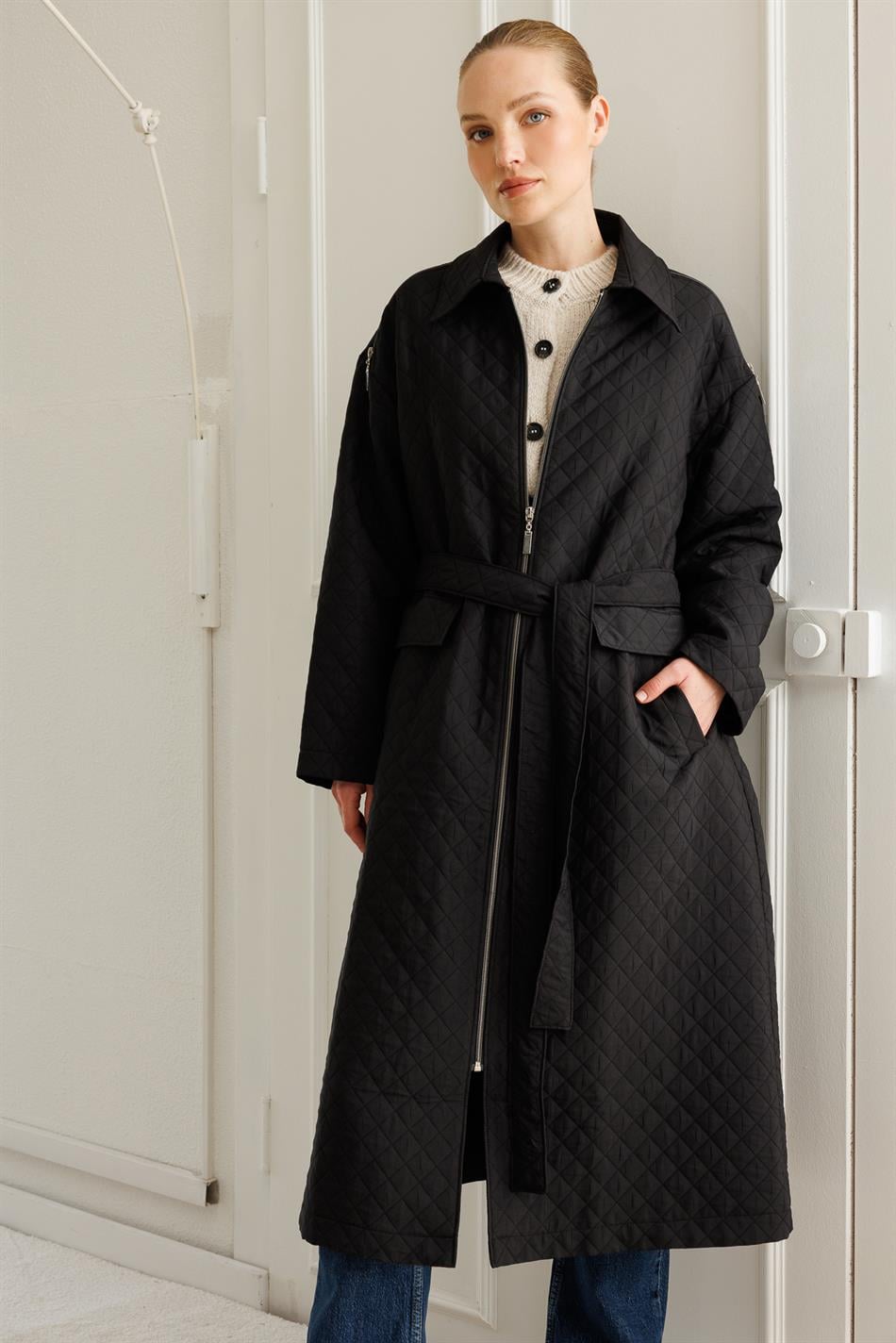 HZR Fermuar Detaylı Jakar Kapitone Spor Trench Kap-Siyah