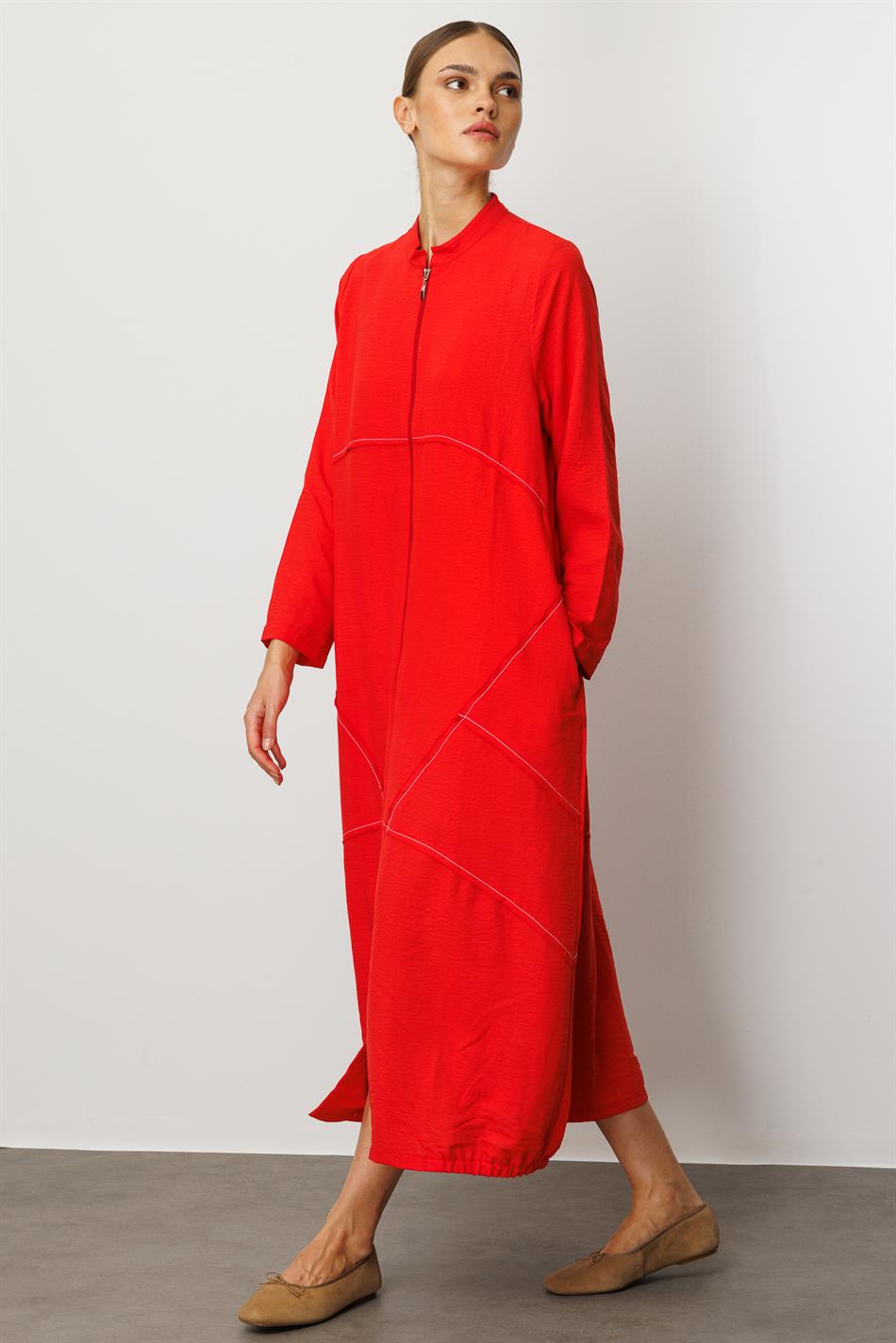 Leichter und atmungsaktiver Sportmantel/Abaya aus Seidenstoff - Koralle