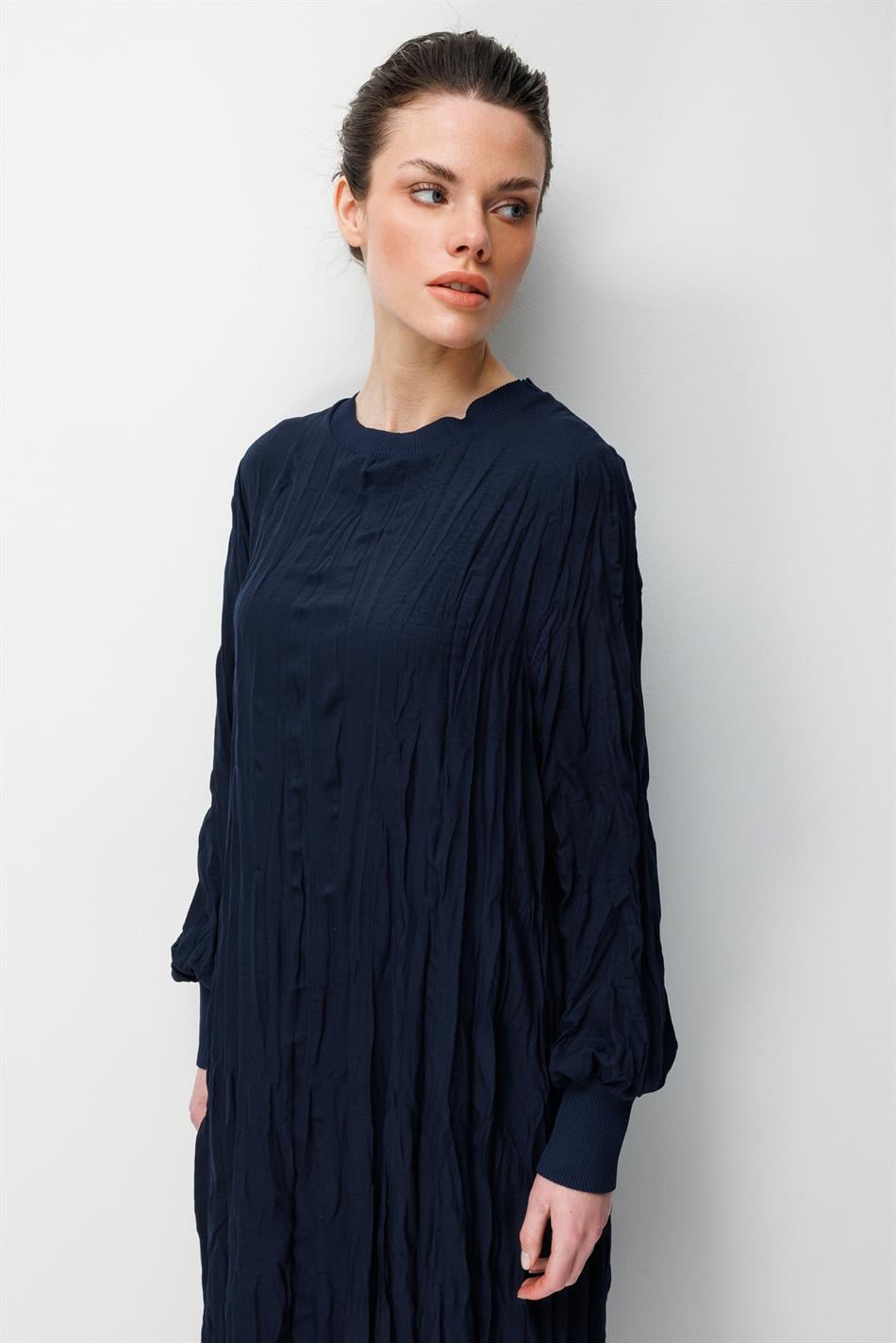 İpekche Soft Kraş Ribana Kol ve Yaka Detaylı Elbise-Laci