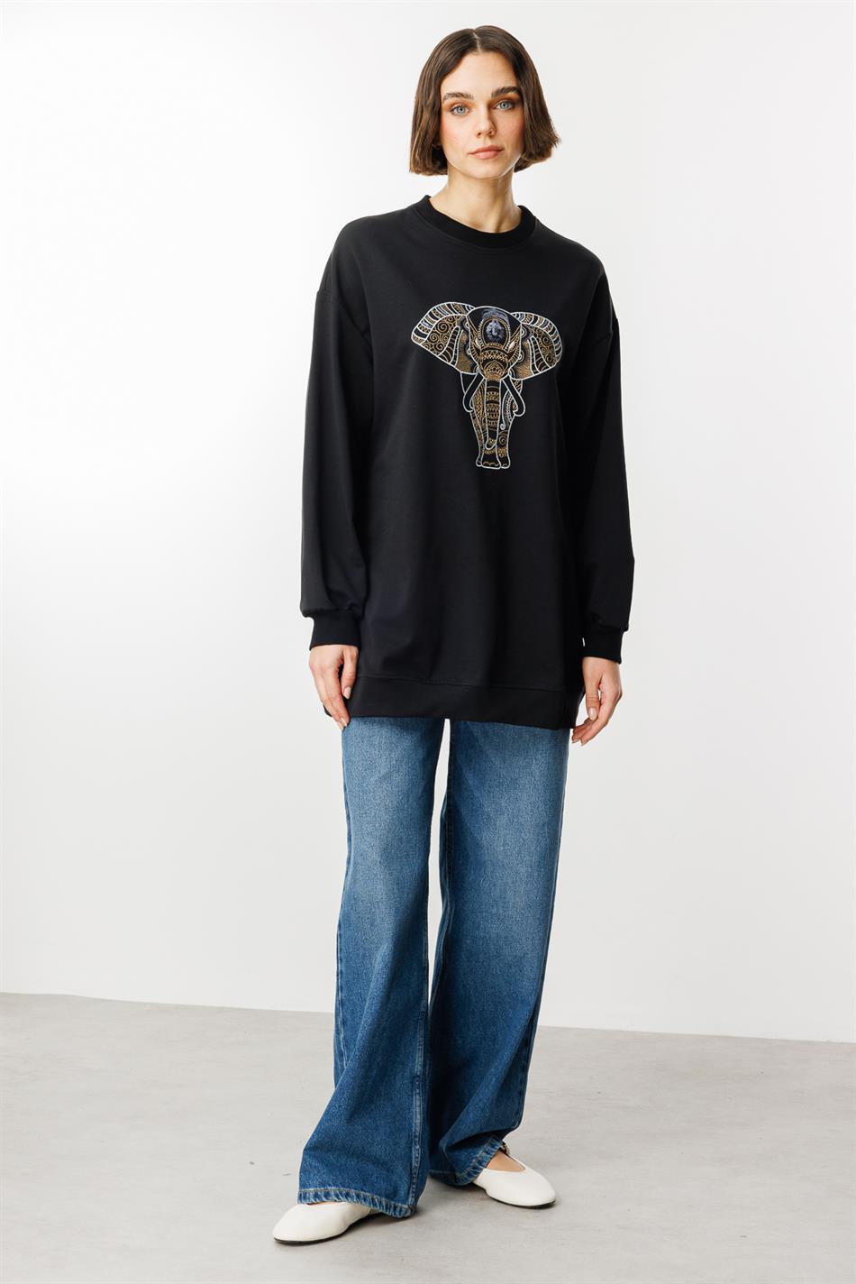 Embroidered Detail Top Sweatshirt - Black