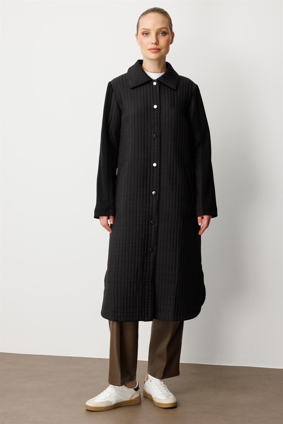 Jakkardlı Sırtılmış və Kreplə İşlənmiş Mövsümi Trench Palto, Astarlı - Qara