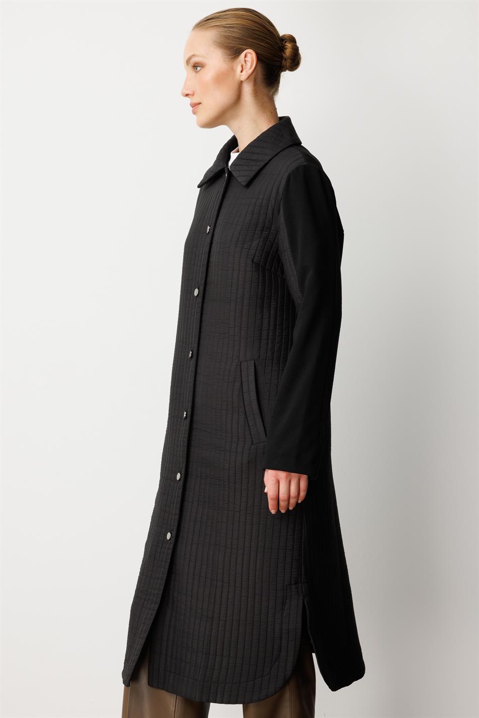 Jakkardlı Sırtılmış və Kreplə İşlənmiş Mövsümi Trench Palto, Astarlı - Qara