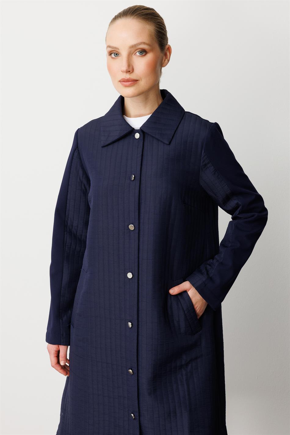 Jacquard Quilted and Crepe Trimmed Seasonal Trench Coat with Lining - Navy Blue