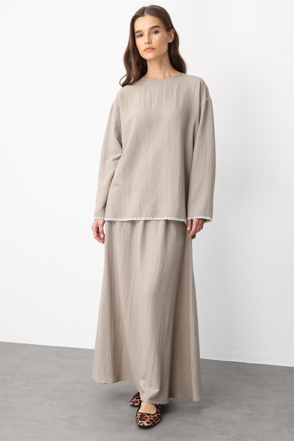 Kenar Nakış Detaylı İpekçe Doku Spor Etek Tunik Kombin Takım-Vizon