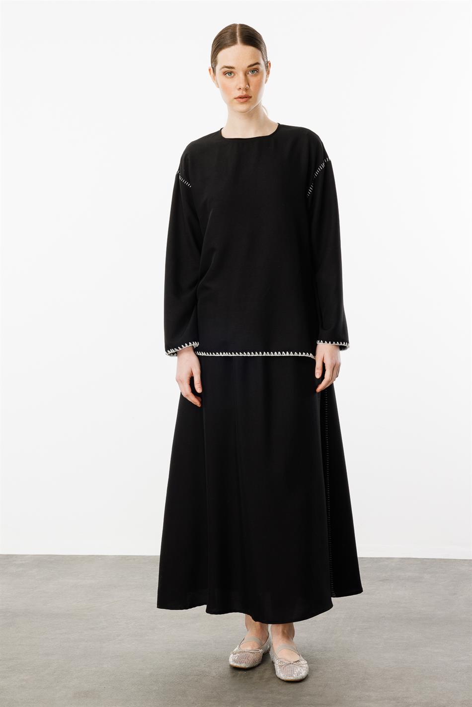 Kenar Nakış Detaylı İpekçe Doku Spor Etek Tunik Kombin Takım-Siyah