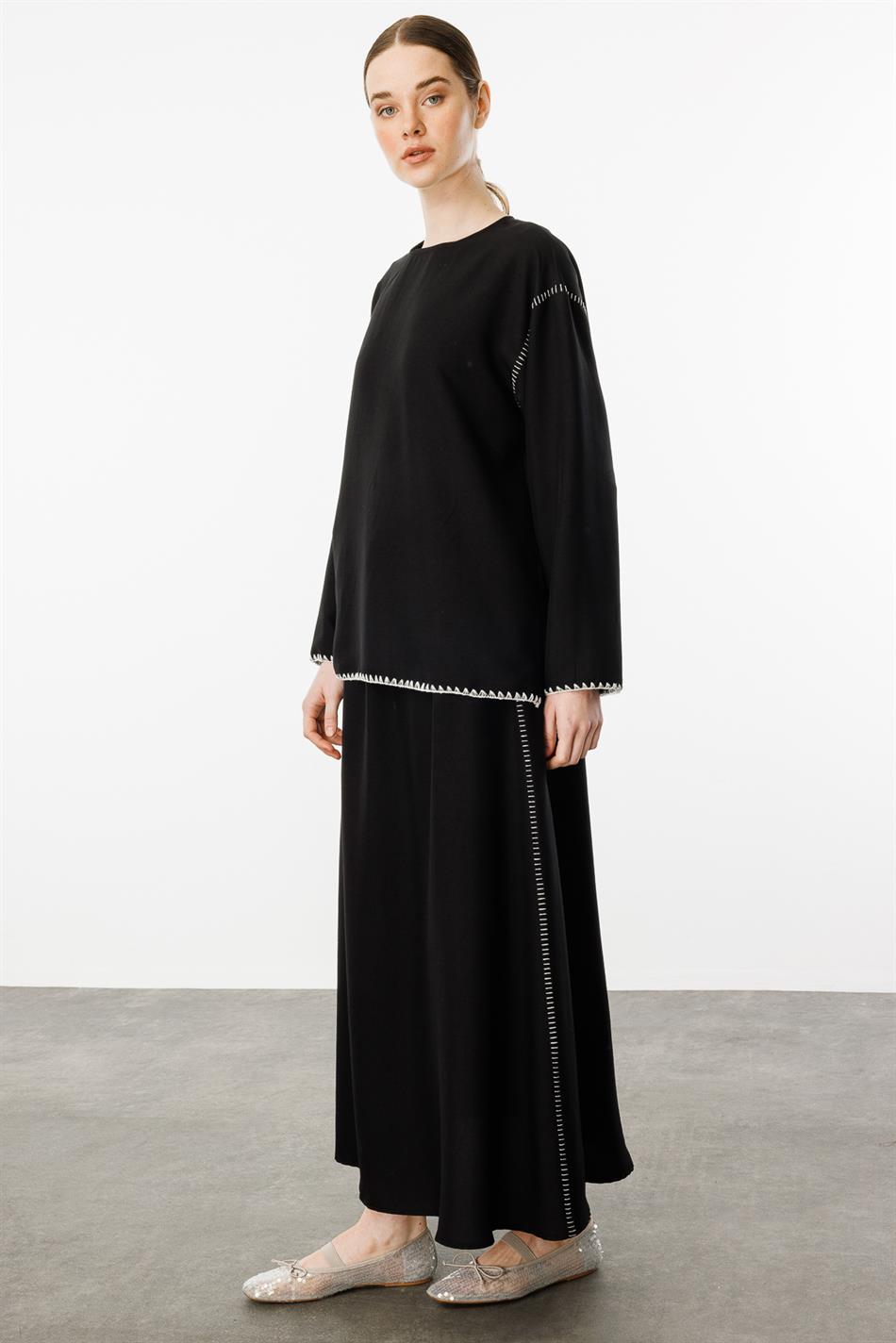 Kenar Nakış Detaylı İpekçe Doku Spor Etek Tunik Kombin Takım-Siyah