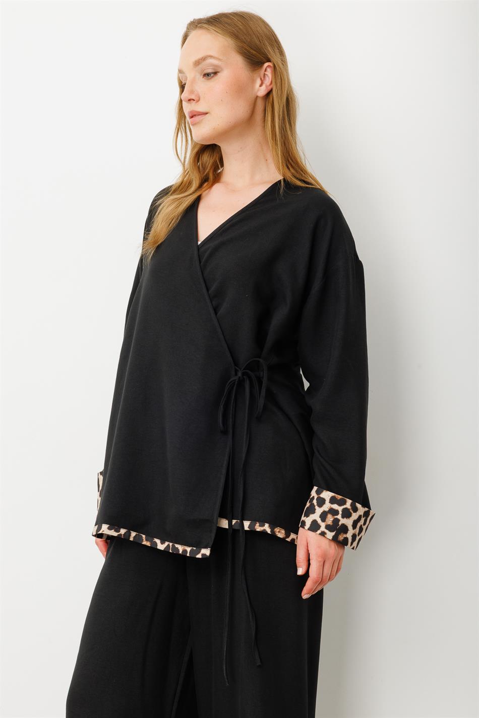Kimono Kapama Leopar Detaylı Pantalon Kombinli Takım-Siyah