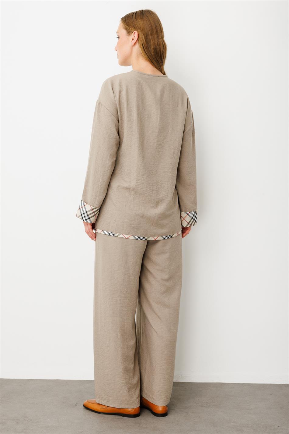 Kimono-Style Set with Special Pattern Detail and Trousers - Mink