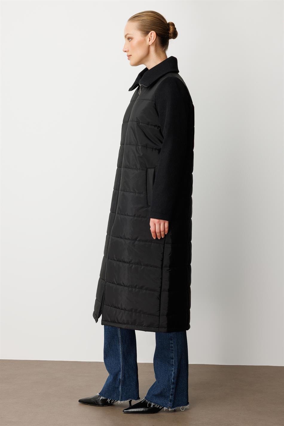 Mouwen en kraag van gebreide wol, middellange pasvorm, zachte voering, tijdloos comfort, lichtgewicht - Zwart