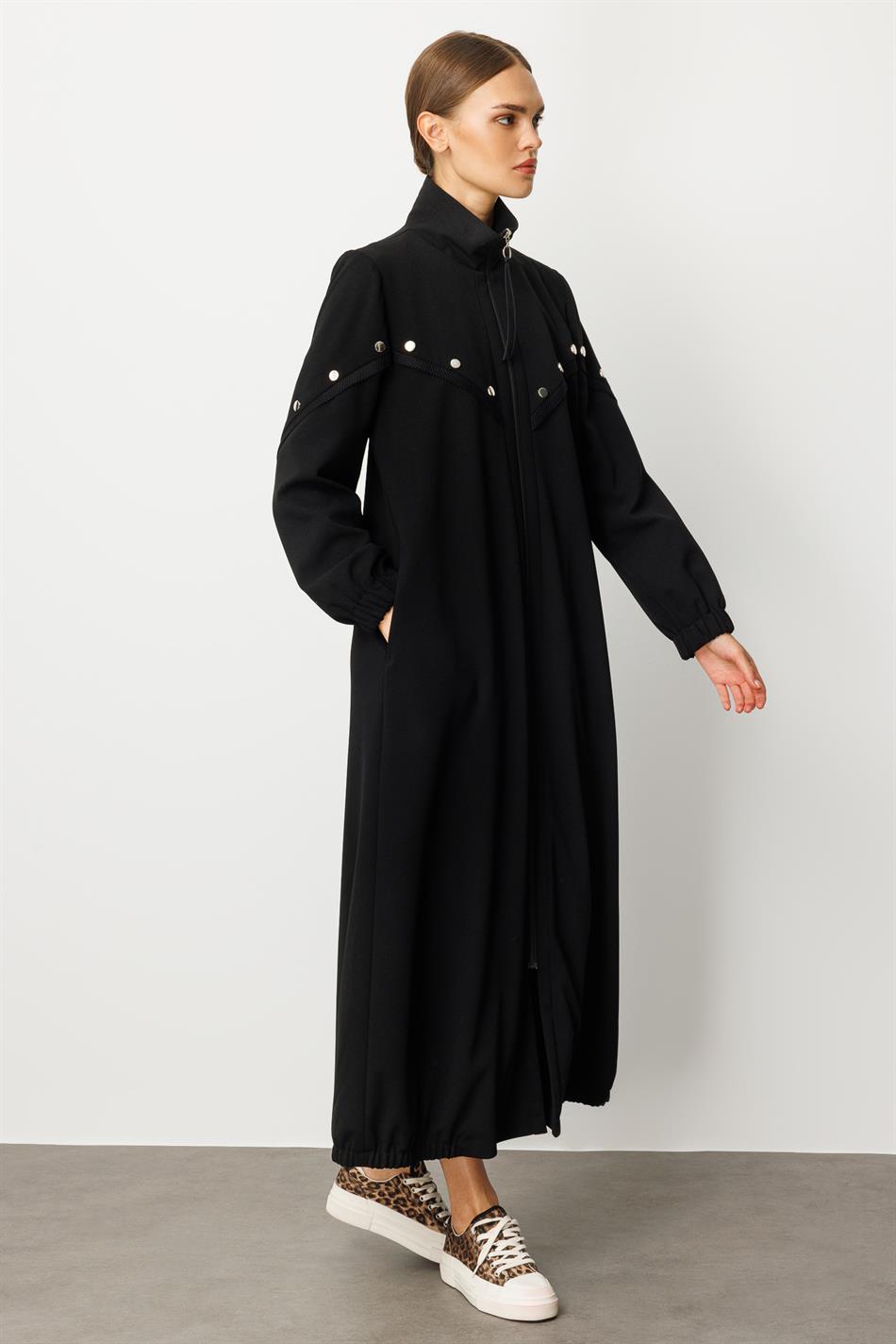 Saisonaler Trenchcoat/Jacke mit Kreppstruktur und Mesh-Details, gefüttert – Schwarz