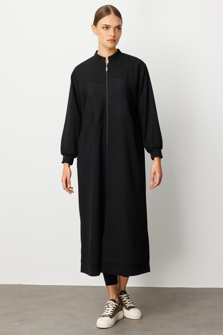 Crepe Texture and Otto Fabric Gradient Full Lined Sporty Seasonal Timeless Coat/Trench - Black