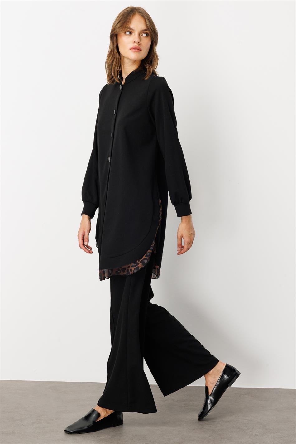 Capaya/abaya van crêpe stretchstof met luipaardprint en chiffon details - Zwart