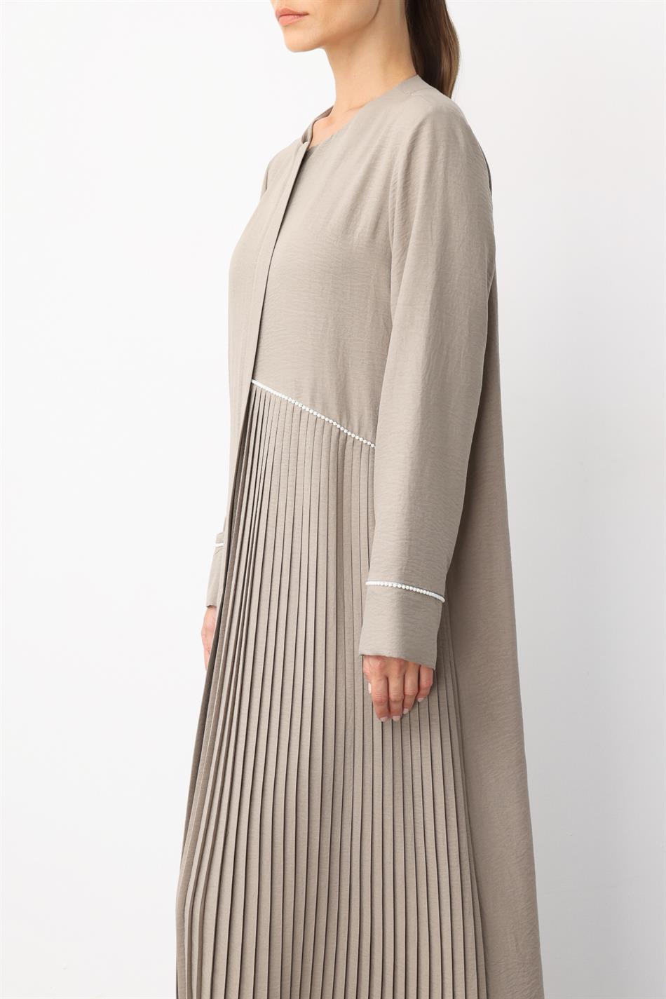 LCN Pleated Trim Detail Silky Texture Lightweight Cape-Cafe-Mink